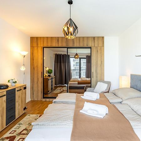 Bnb Slovakia Guthaus 64D Bratislava Luaran gambar