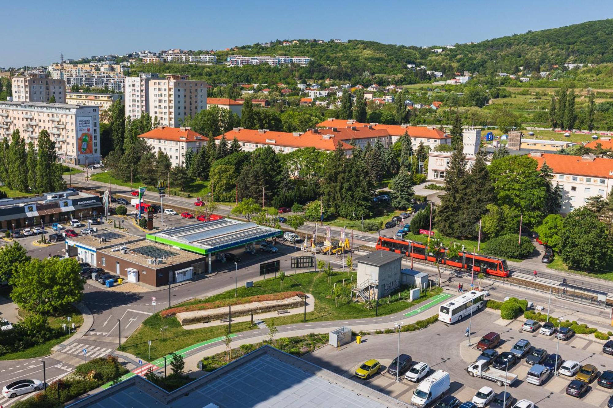 Bnb Slovakia Guthaus 64D Bratislava Luaran gambar